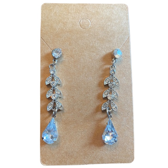 Rhinestone Drop Vintage Style Earrings - Picture 1 of 4